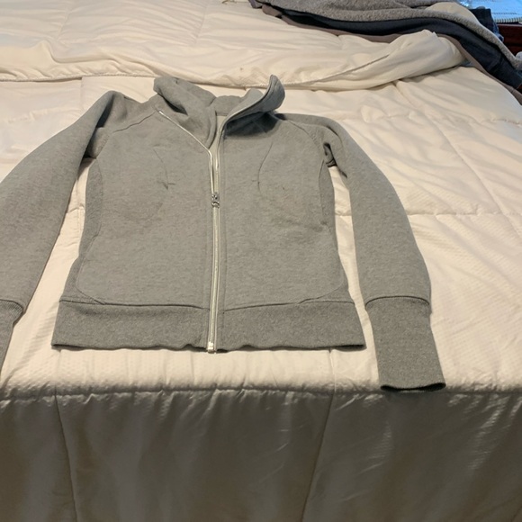 asymmetrical, funnel neck, Sz.2. (relaxed, fit). Fits more like a sz. 4. - Picture 1 of 6